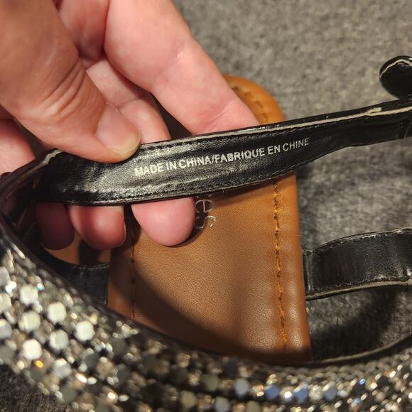 MAURICES Black Thong Crystal Silver Detail Ankle Strap Sandals Womens 8.5 or 9 - Picture 4 of 12